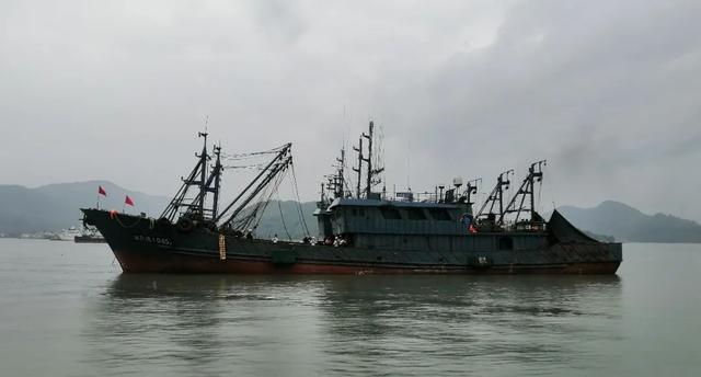 福建查获19艘外省籍违规大型渔船-1.jpg