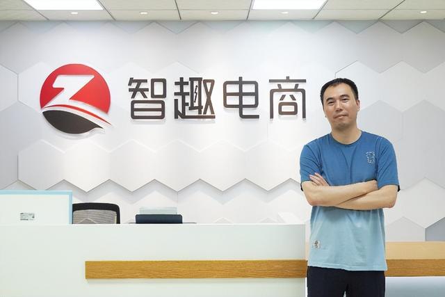 风云闽商 | 高文行：网红背后的男人-1.jpg