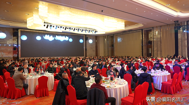 500人深情聚会，闽商爱拼会赢精神引爆襄阳-3.jpg