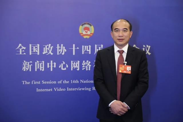 聚焦全国两会 闽商建言献策 | 蔡金钗、洪杰、丁世忠、许清流……发出“闽商好声音”-2.jpg