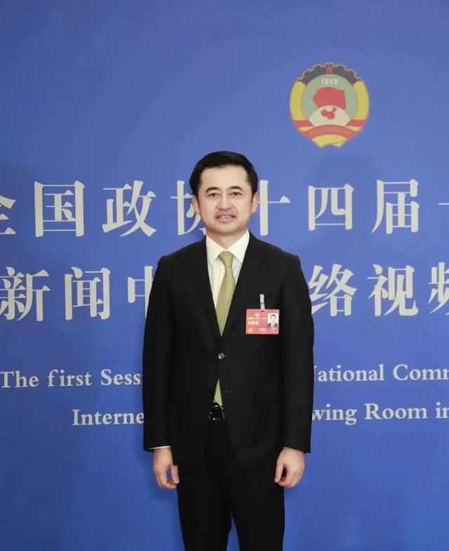 聚焦全国两会 闽商建言献策 | 蔡金钗、洪杰、丁世忠、许清流……发出“闽商好声音”-3.jpg