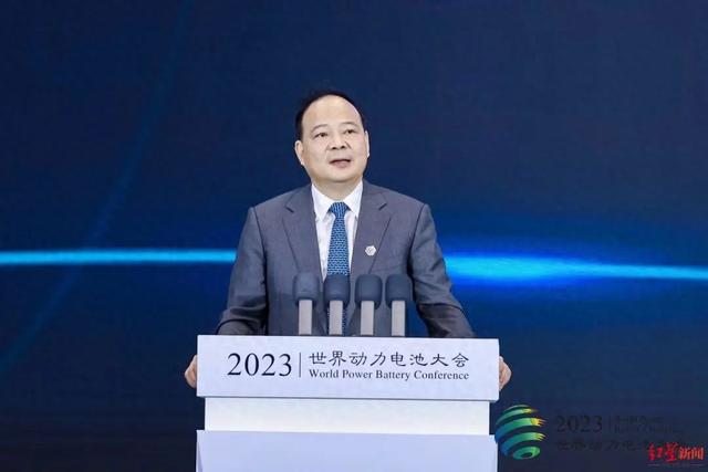 风云闽商 | 胡润百富榜发布，身价2500亿，闽商首富是他……-1.jpg