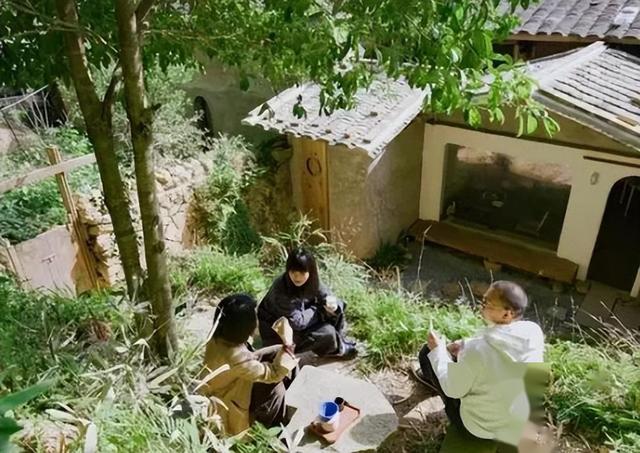 8 个年轻人在福建深山隐居，不愁钱还想生育儿女。-9.jpg
